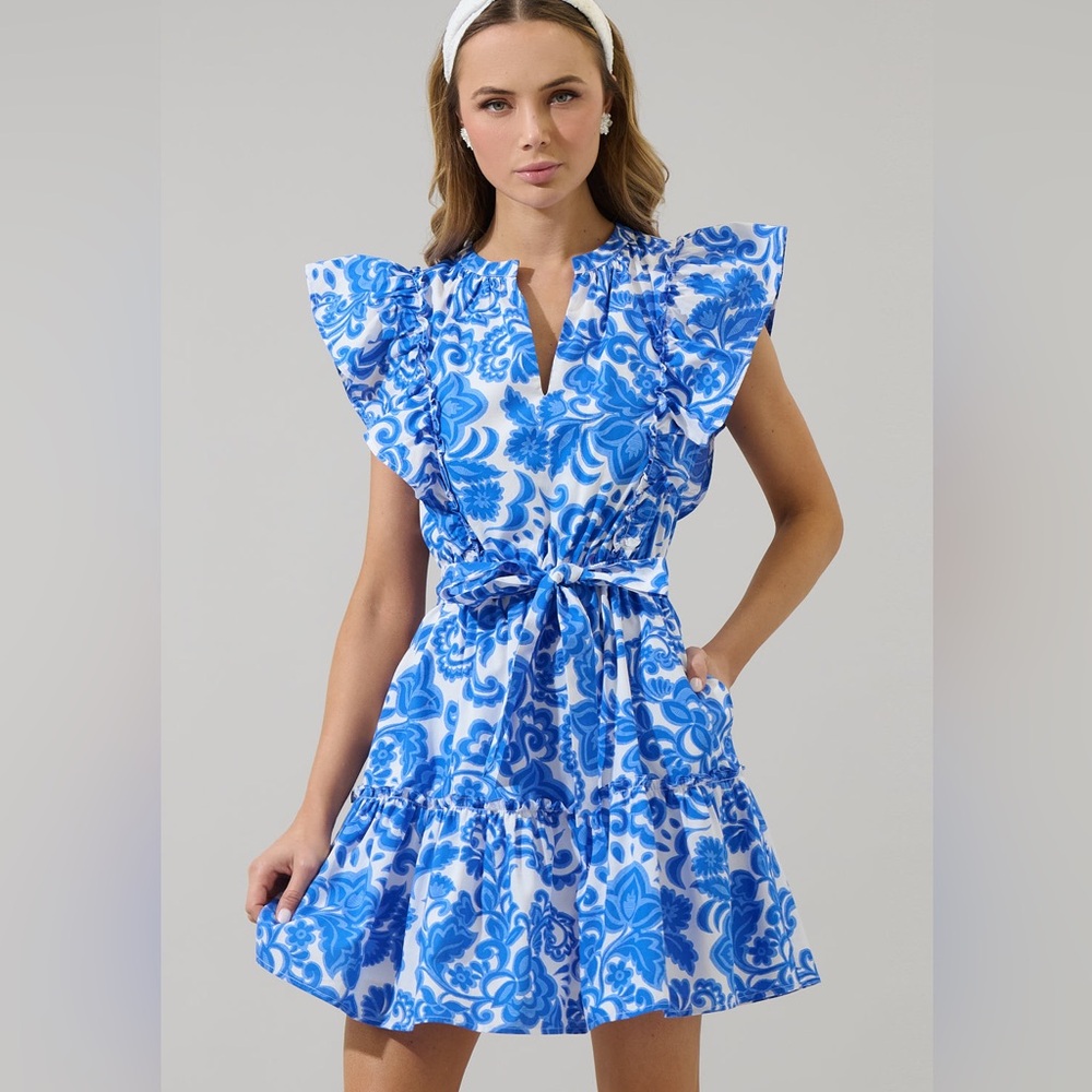 NWT Sugarlips Magee Floral Ruffle Mini 100% cotton Dress
COLOR: WHT-BLUE-MULTI